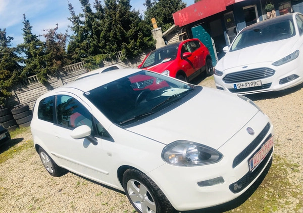 Fiat Punto 2012 cena 15900 przebieg: 145000, rok produkcji 2012 z Polanica-Zdrój małe 191